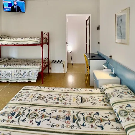 Hotel Myriam 3*