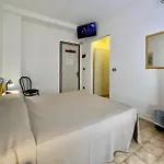 Hotel Myriam 3*